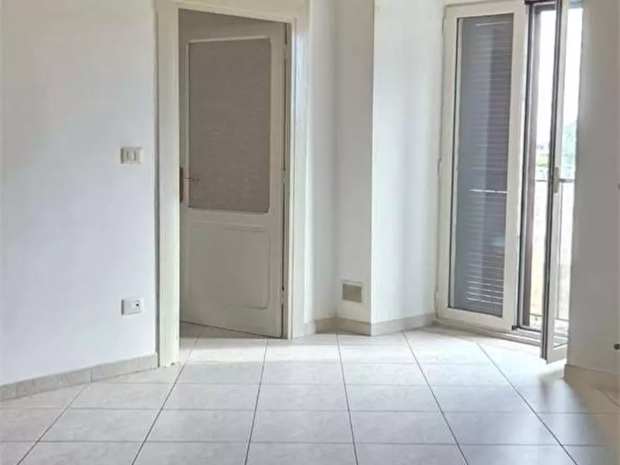 Immagine 20 di Trilocale in vendita  a Bitonto