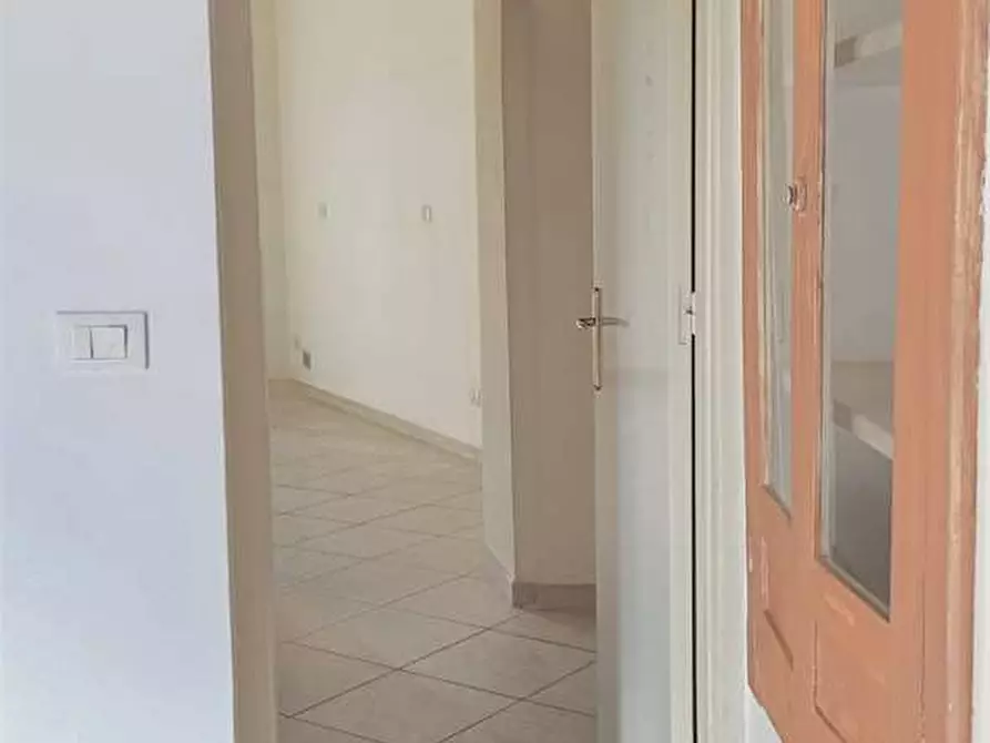 Immagine 24 di Trilocale in vendita  a Bitonto