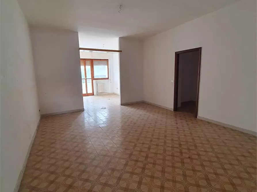 Immagine 10 di Appartamento in vendita  a Bari