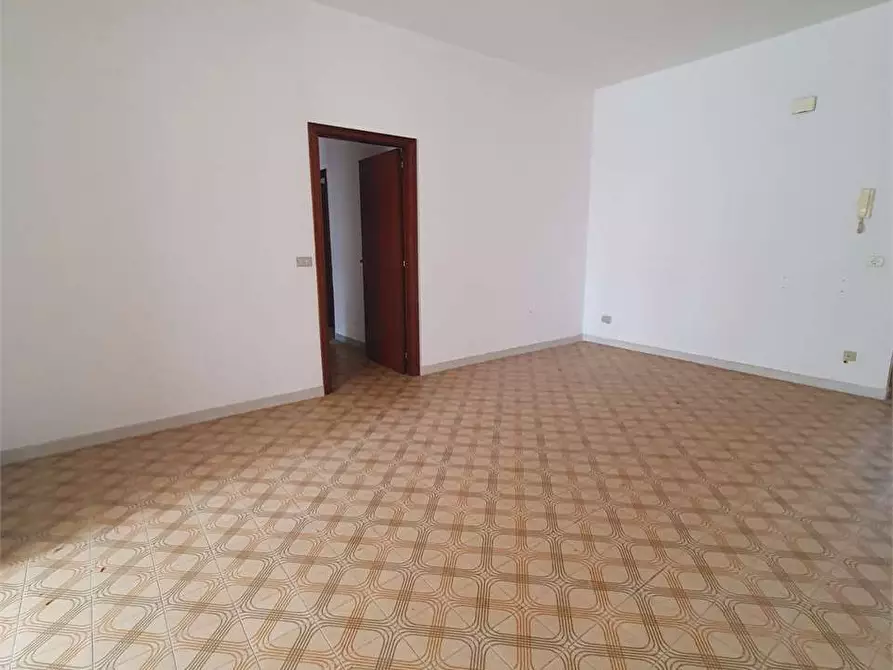 Immagine 11 di Appartamento in vendita  a Bari