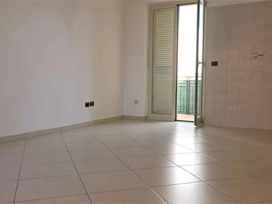 Immagine 18 di Appartamento in vendita  a Bitonto