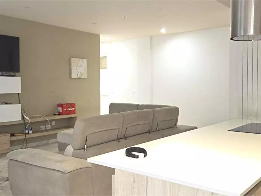 Immagine 2 di Appartamento in vendita  a Bitonto