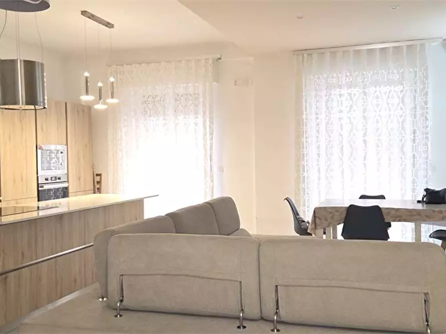 Immagine 23 di Appartamento in vendita  a Bitonto