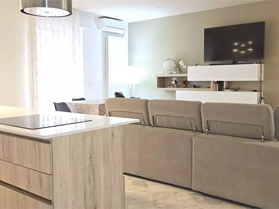 Immagine 44 di Appartamento in vendita  a Bitonto