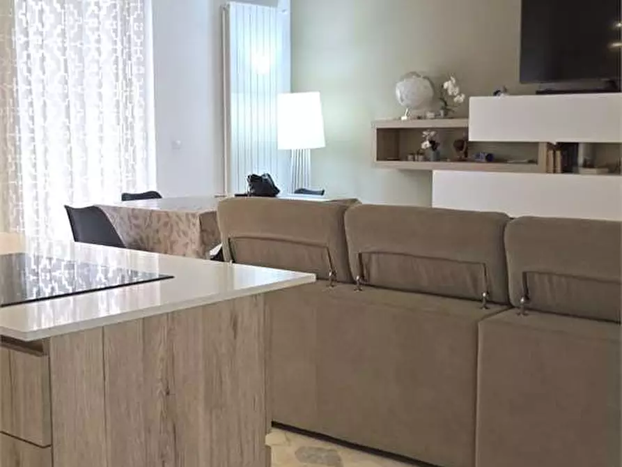 Immagine 45 di Appartamento in vendita  a Bitonto