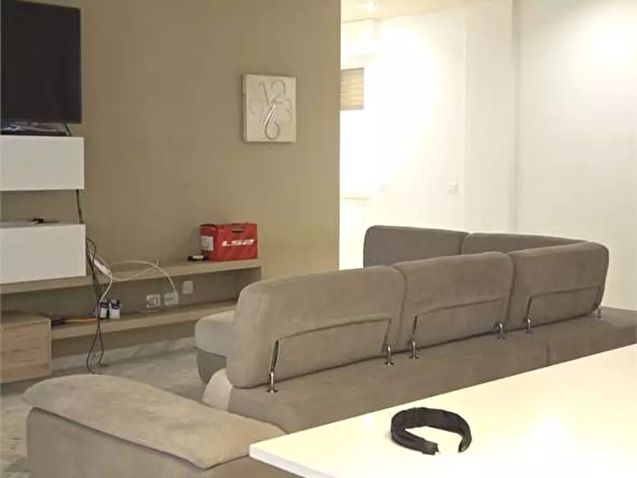 Immagine 50 di Appartamento in vendita  a Bitonto