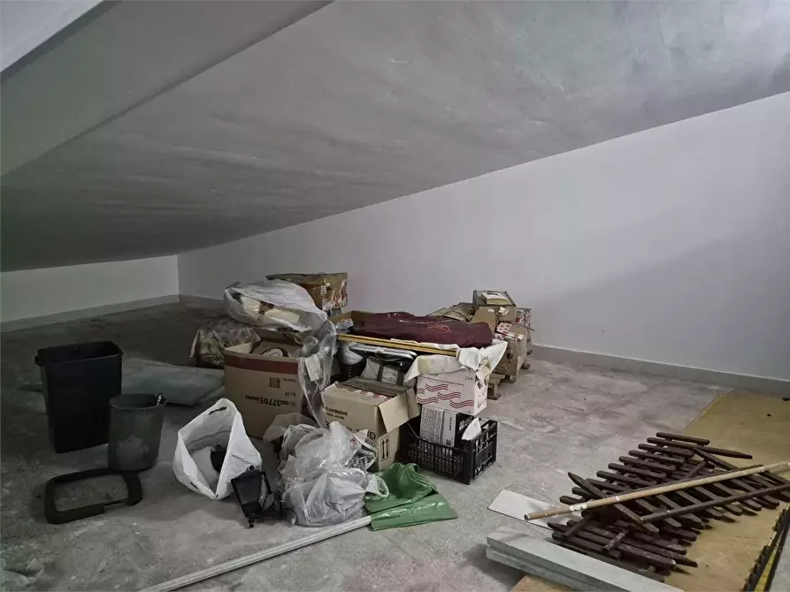 Immagine 3 di Garage in vendita  a Bitonto