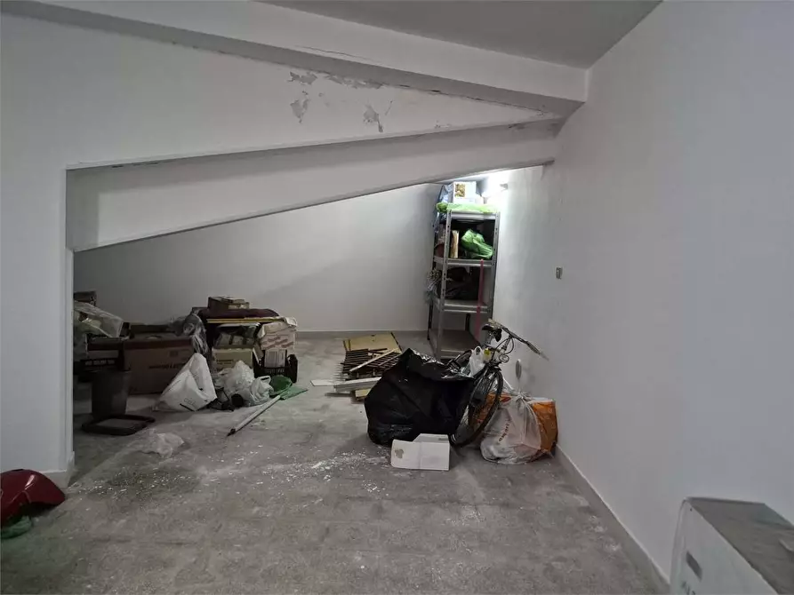 Immagine 12 di Garage in vendita  a Bitonto