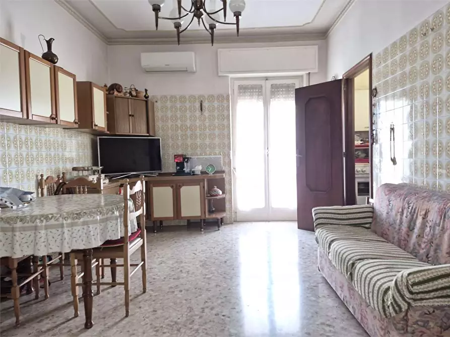 Immagine 19 di Appartamento in vendita  a Bitonto