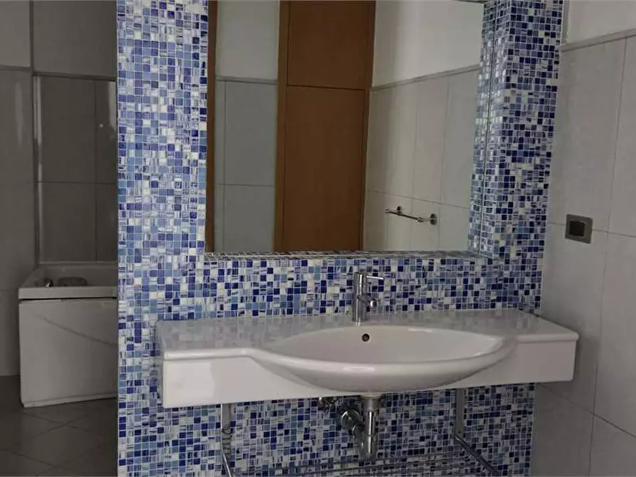 Immagine 46 di Appartamento in vendita  a Bitonto