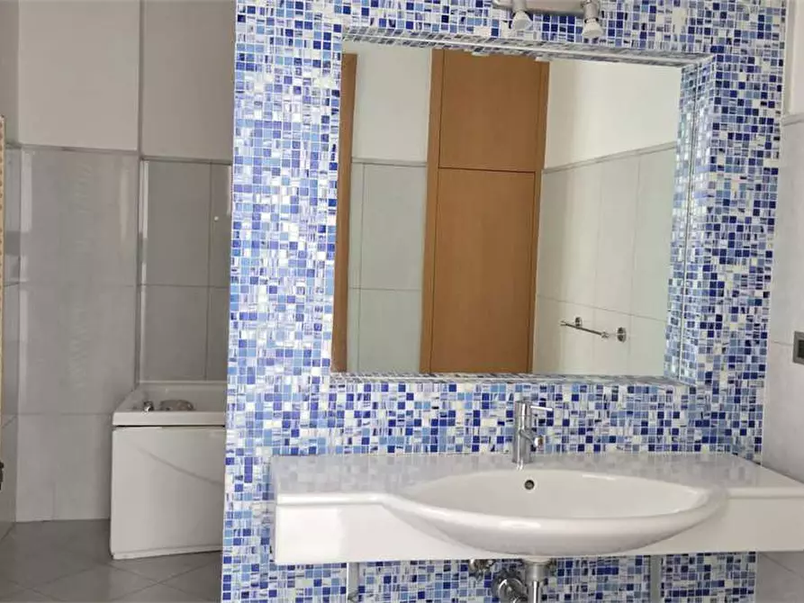 Immagine 47 di Appartamento in vendita  a Bitonto