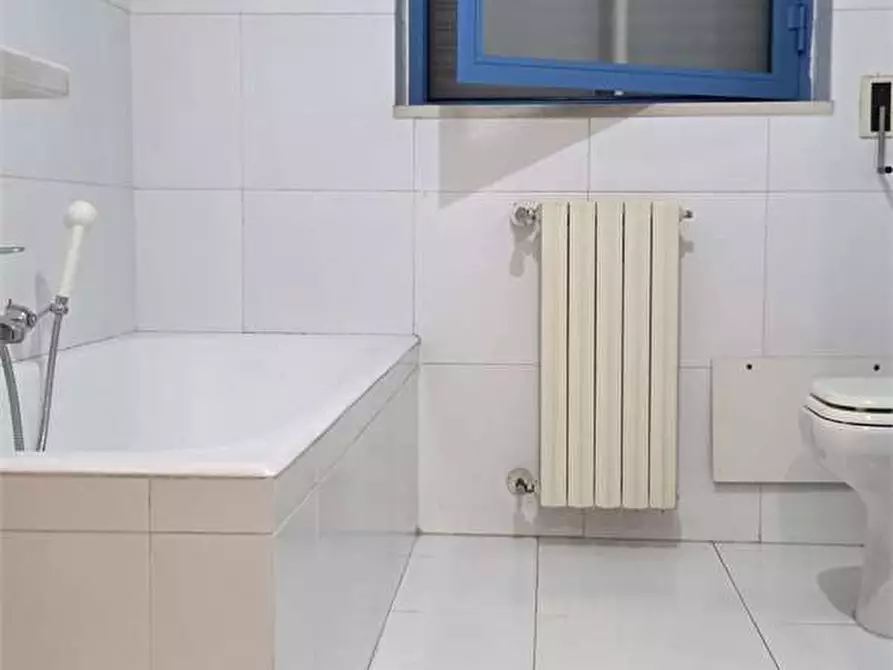 Immagine 7 di Appartamento in vendita  a Bitonto