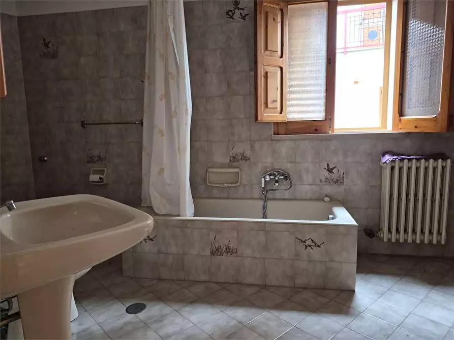 Immagine 21 di Casa indipendente in vendita  a Bitonto