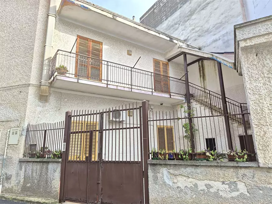 Immagine 26 di Casa indipendente in vendita  a Bitonto