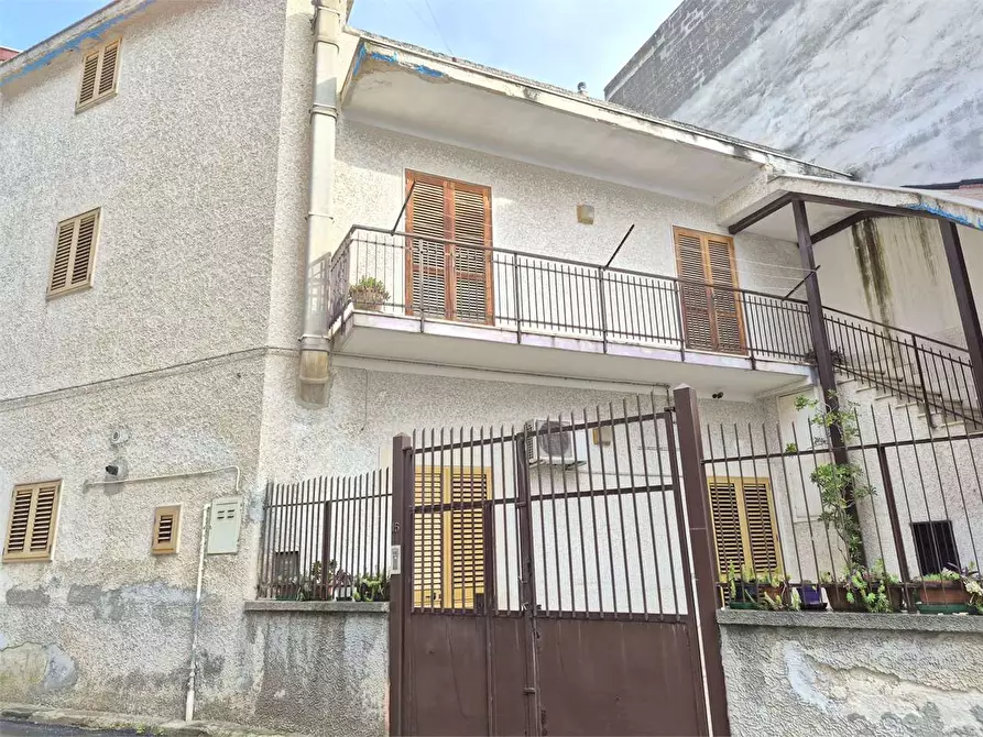 Immagine 27 di Casa indipendente in vendita  a Bitonto