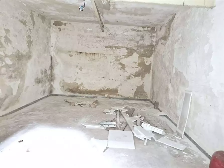 Immagine 36 di Casa indipendente in vendita  a Bitonto