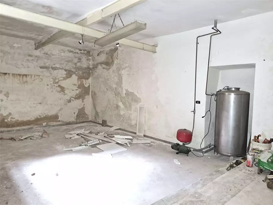 Immagine 37 di Casa indipendente in vendita  a Bitonto