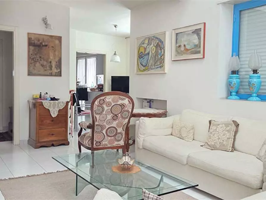 Immagine 17 di Maisonette in vendita  a Bitonto