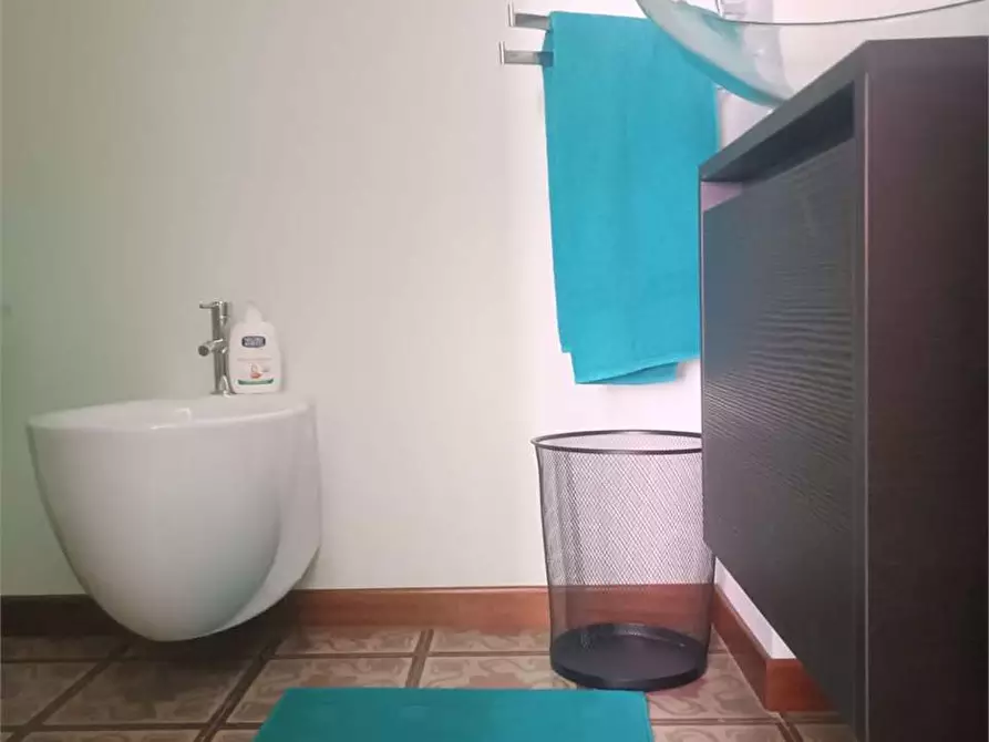 Immagine 12 di Appartamento in affitto  a Bari