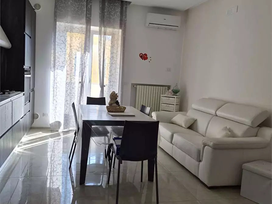 Immagine 23 di Appartamento in vendita  a Bitonto