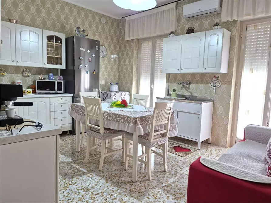 Immagine 3 di Appartamento in vendita  a Bitonto