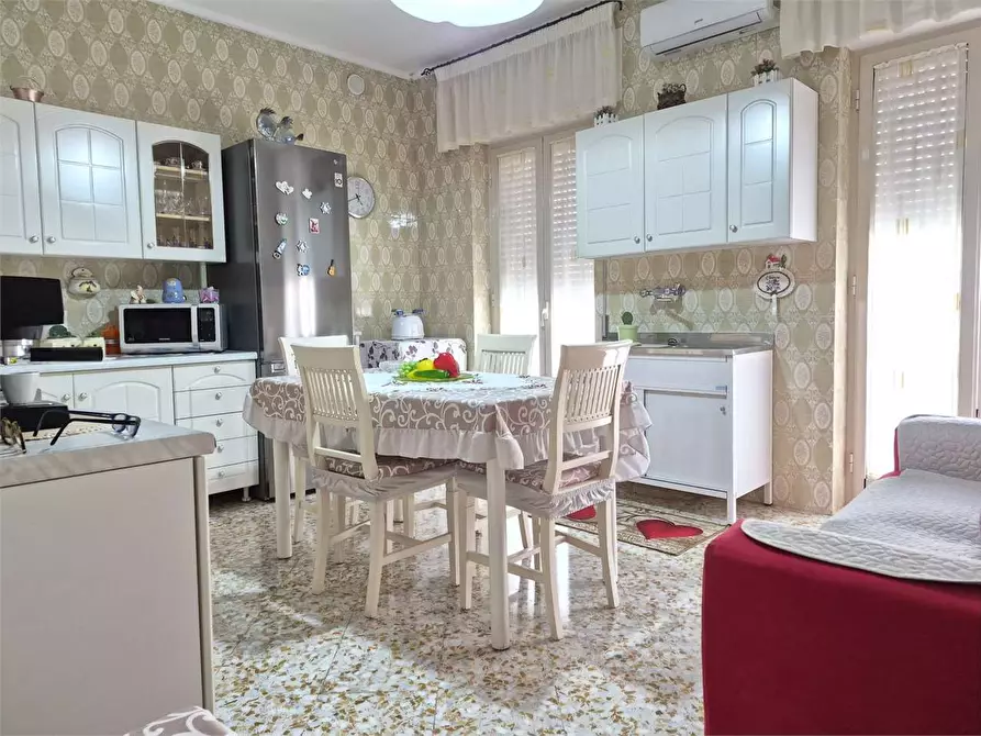 Immagine 4 di Appartamento in vendita  a Bitonto