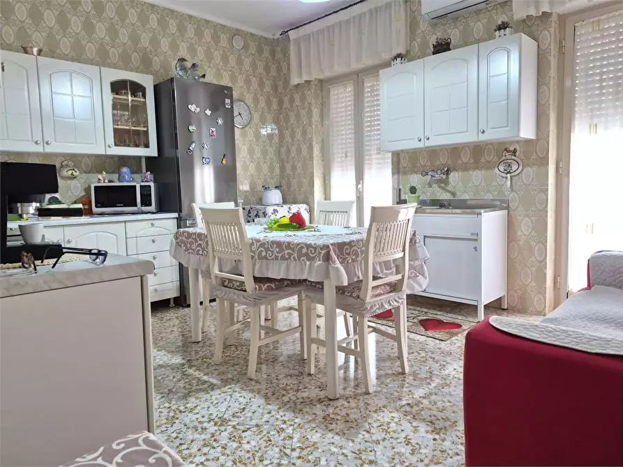 Immagine 5 di Appartamento in vendita  a Bitonto