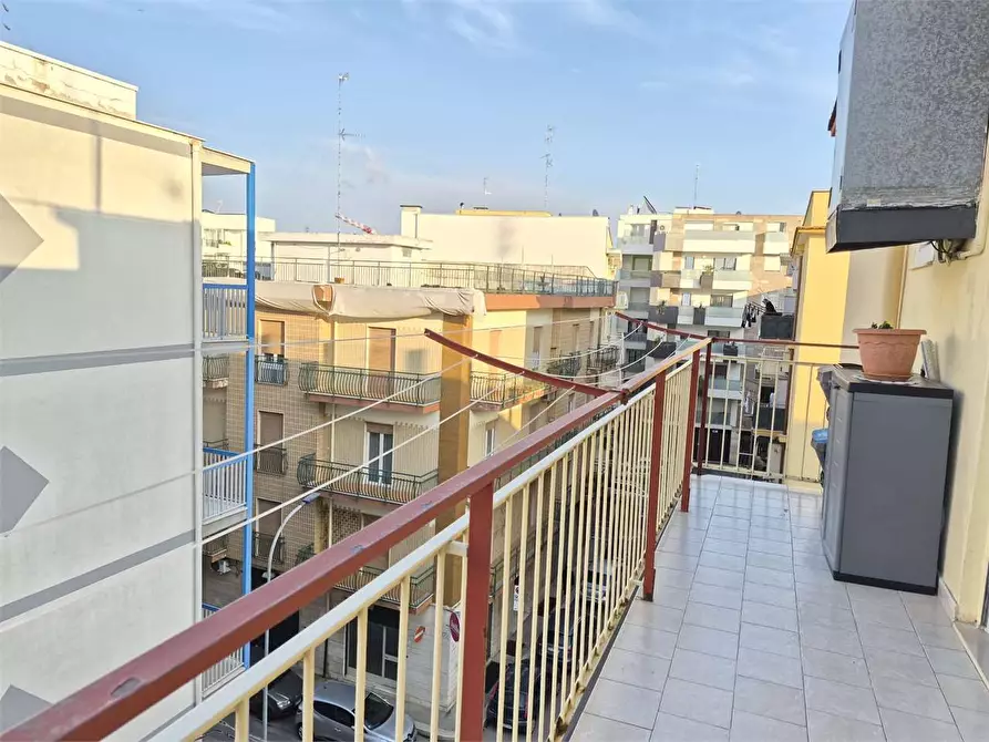 Immagine 13 di Appartamento in vendita  a Bitonto