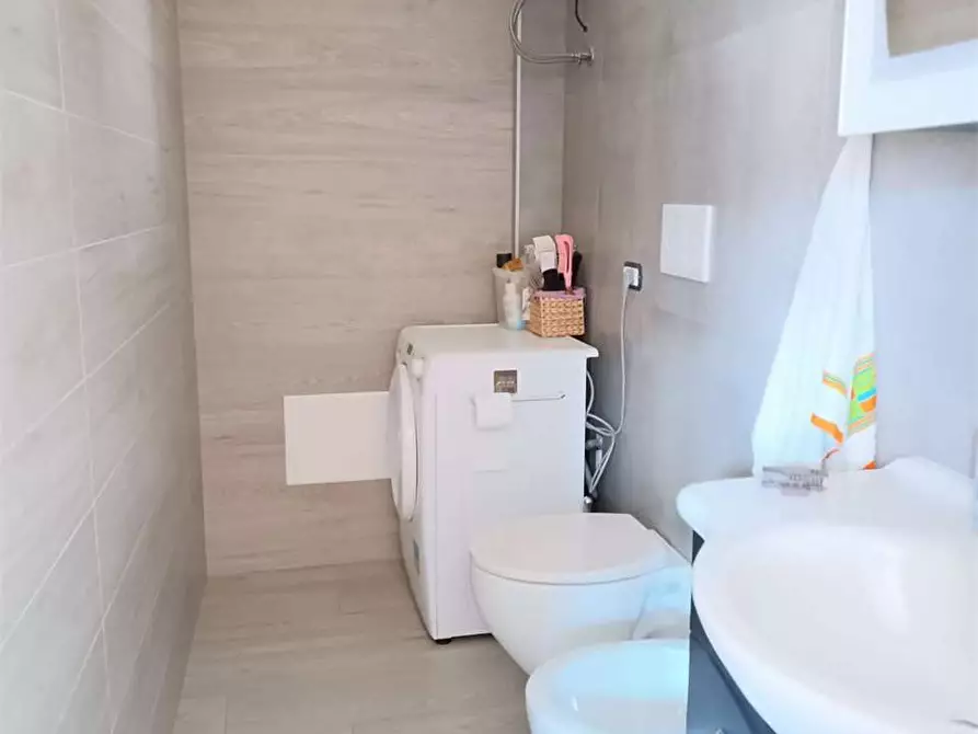 Immagine 7 di Trilocale in vendita  a Bitonto