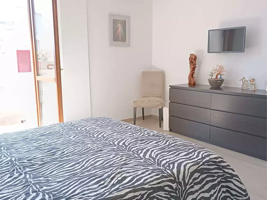 Immagine 12 di Trilocale in vendita  a Bitonto