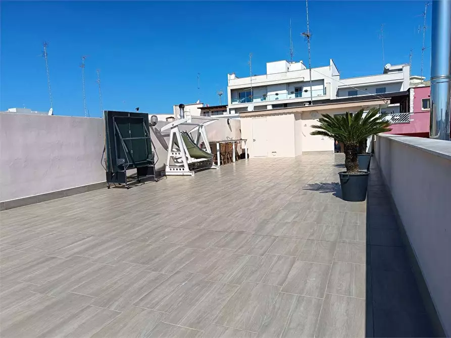 Immagine 18 di Trilocale in vendita  a Bitonto