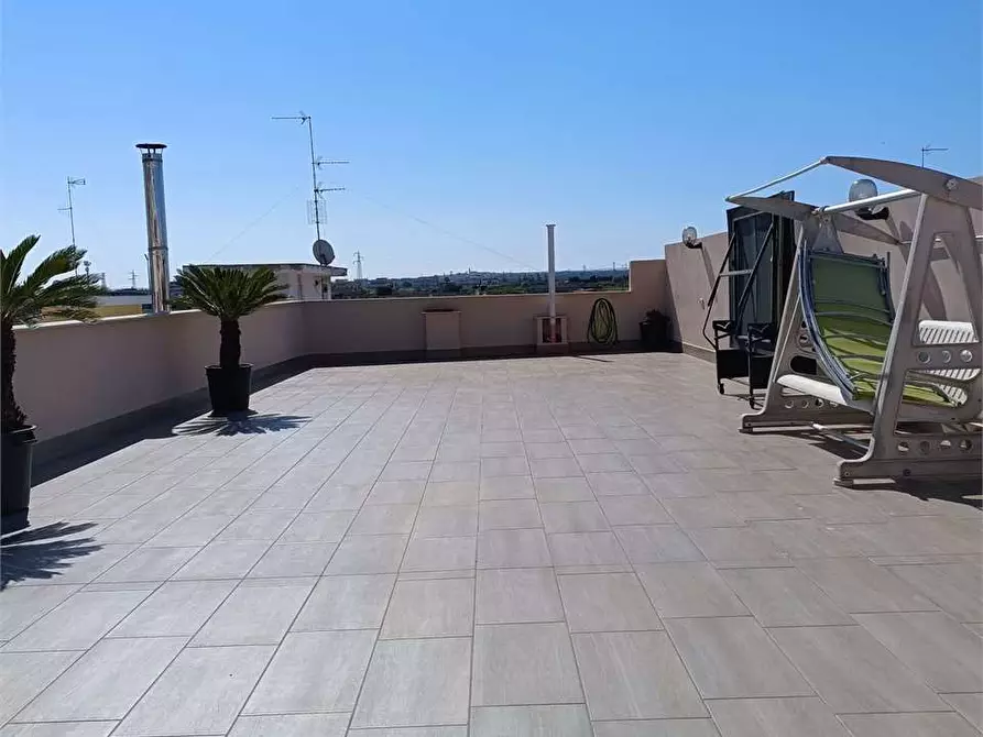 Immagine 19 di Trilocale in vendita  a Bitonto