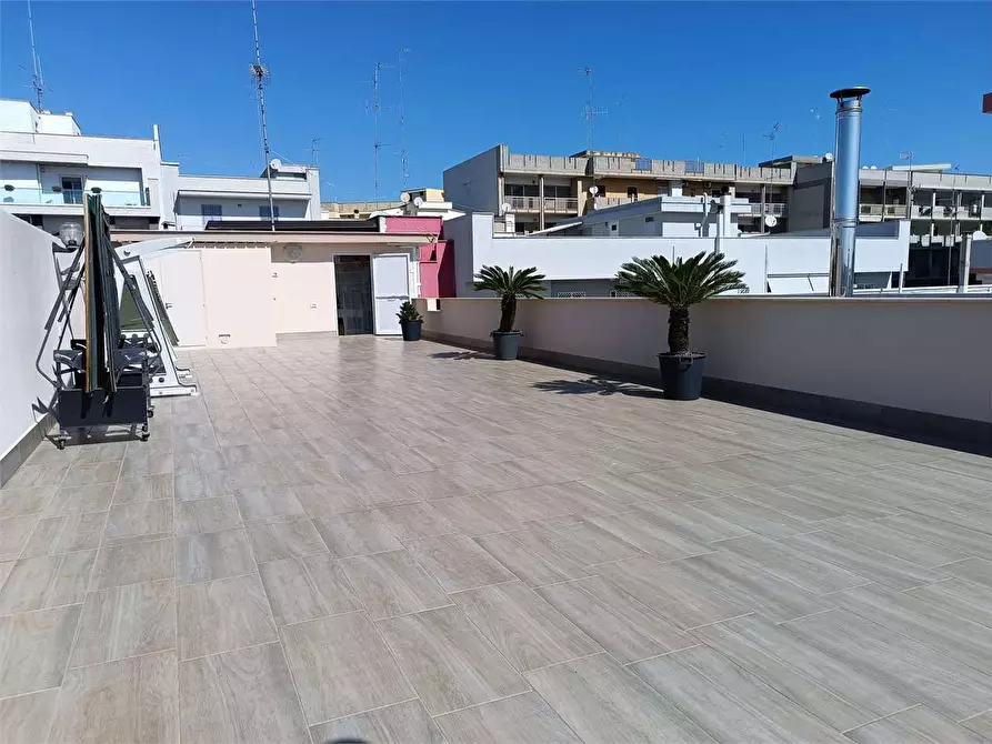 Immagine 20 di Trilocale in vendita  a Bitonto