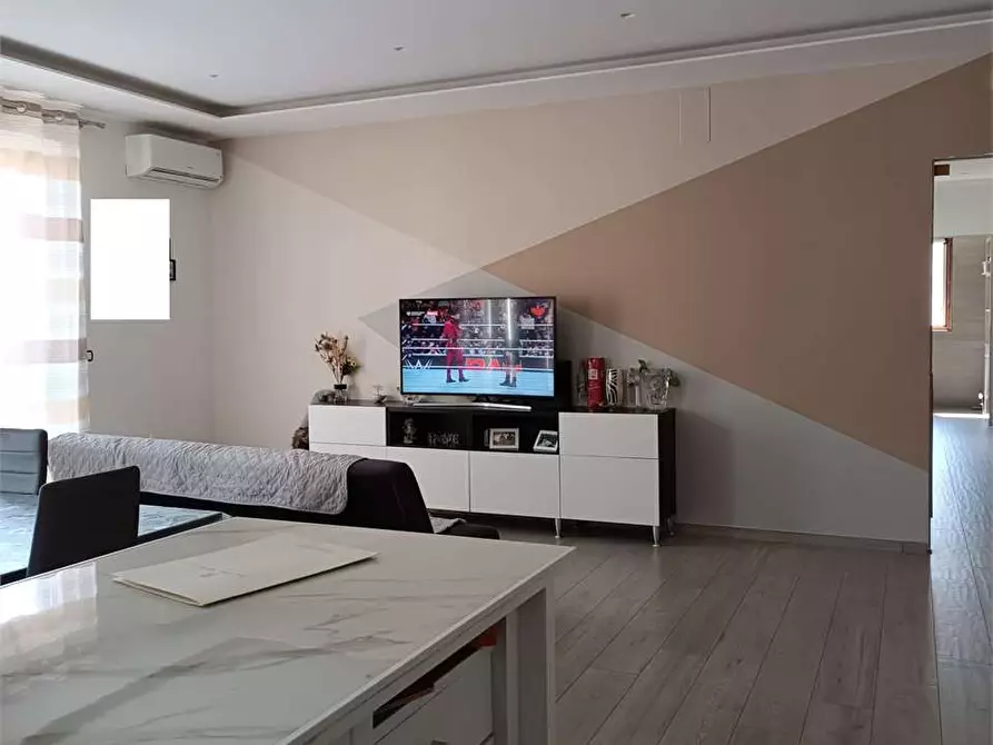 Immagine 27 di Trilocale in vendita  a Bitonto