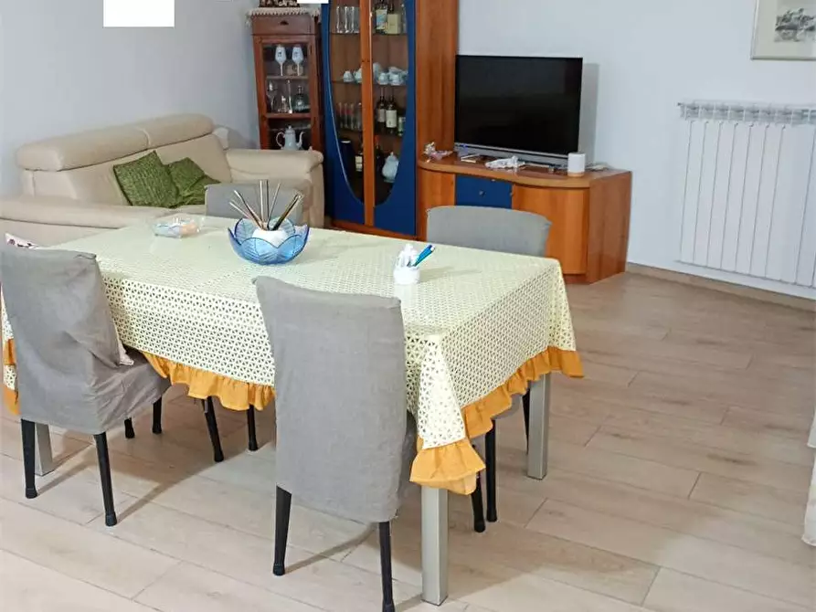 Immagine 1 di Casa indipendente in vendita  a Bari
