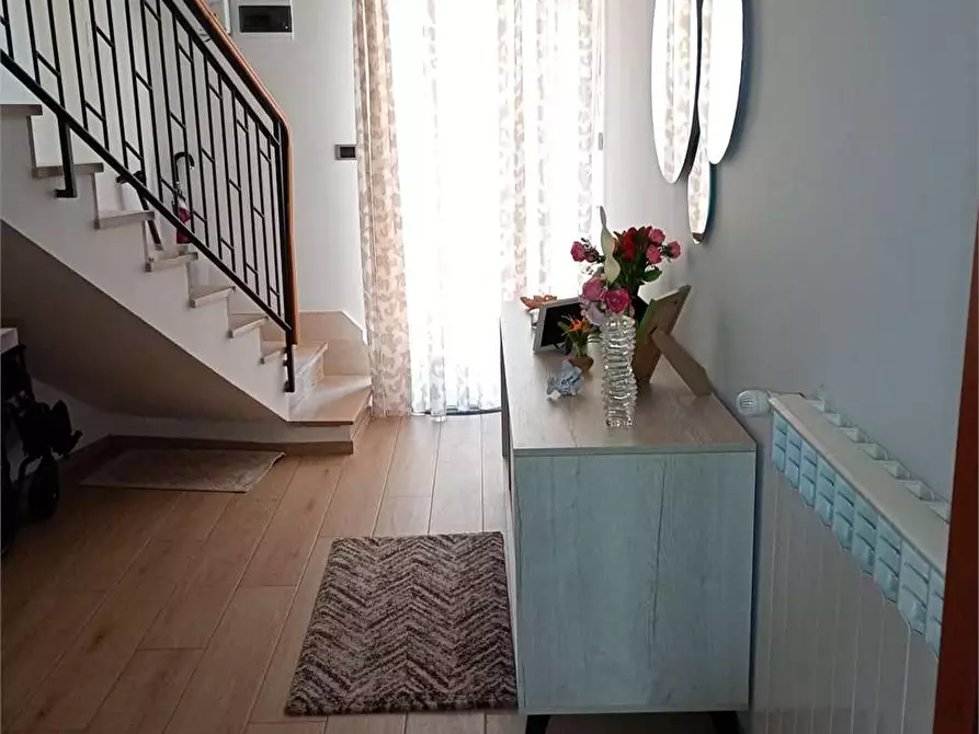 Immagine 3 di Casa indipendente in vendita  a Bari