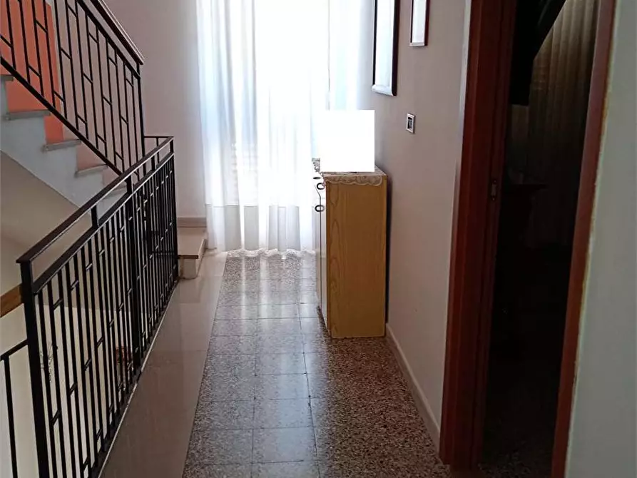 Immagine 9 di Casa indipendente in vendita  a Bari