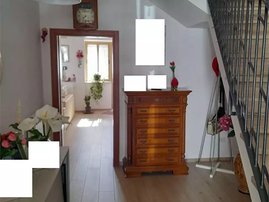 Immagine 16 di Casa indipendente in vendita  a Bari