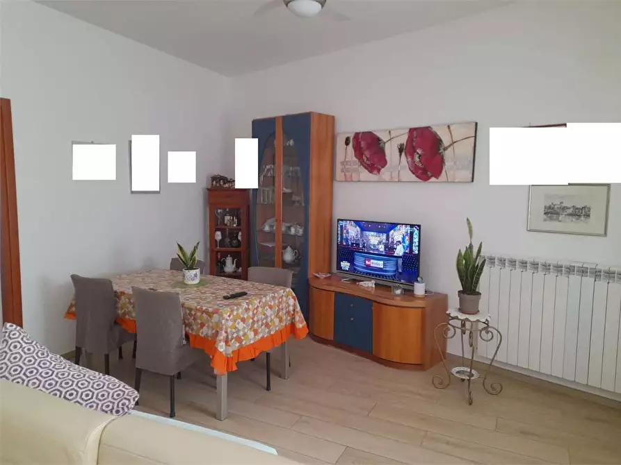 Immagine 25 di Casa indipendente in vendita  a Bari