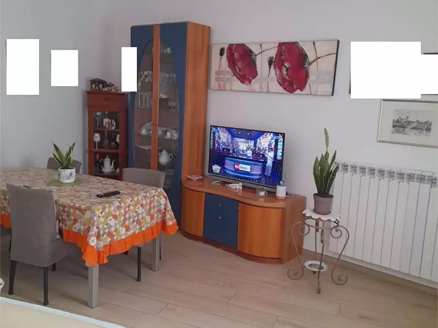 Immagine 26 di Casa indipendente in vendita  a Bari