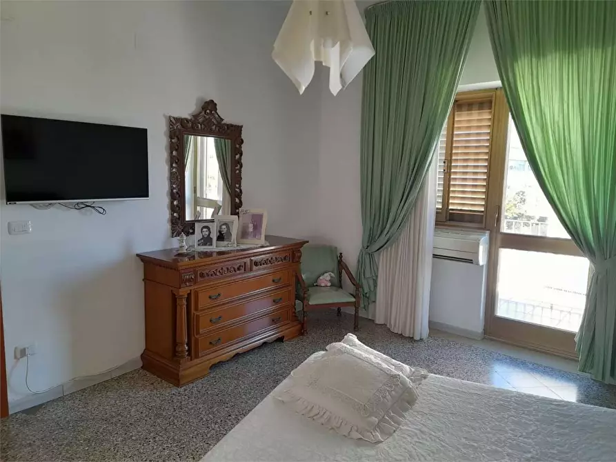 Immagine 30 di Casa indipendente in vendita  a Bari