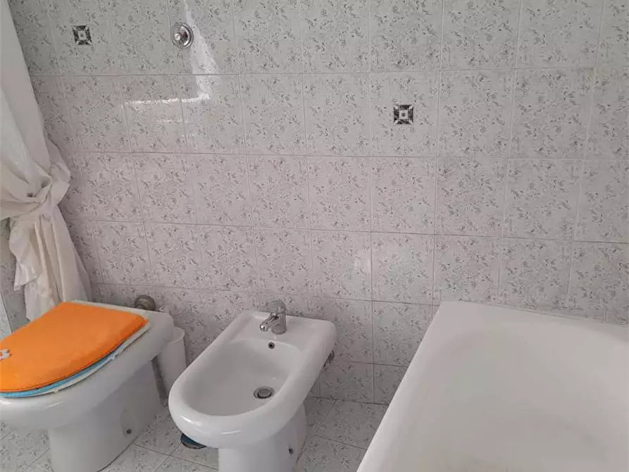 Immagine 37 di Casa indipendente in vendita  a Bari