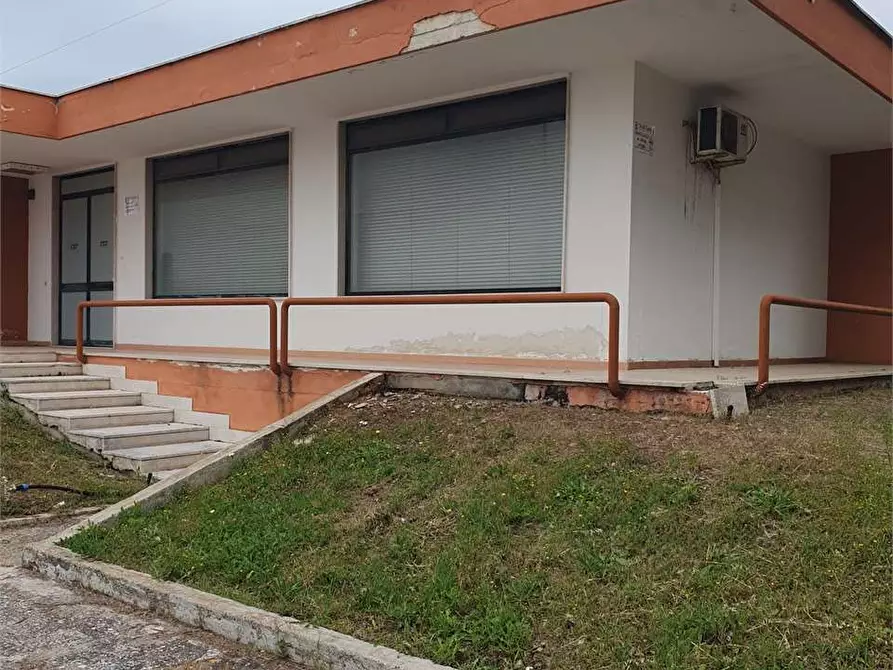 Immagine 22 di Capannone industriale in vendita  a Bitonto