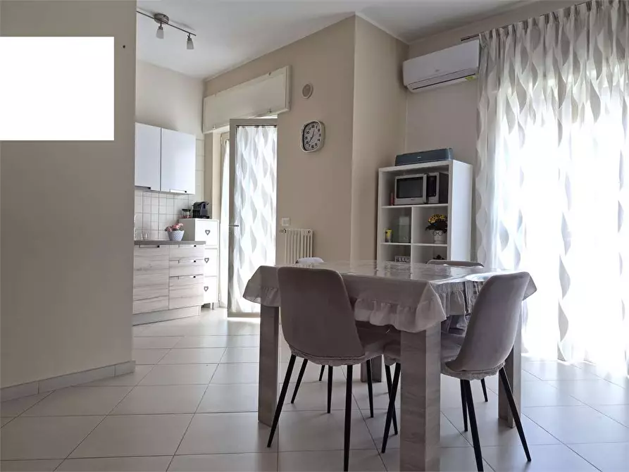 Immagine 2 di Appartamento in vendita  in via vncenzo bellini 67 a Bitonto
