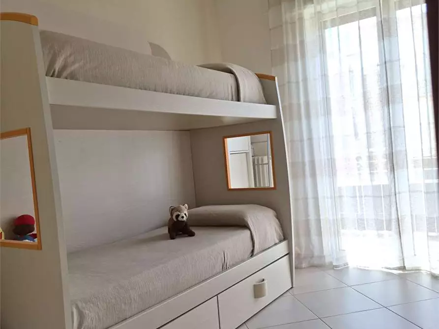 Immagine 13 di Appartamento in vendita  in via vncenzo bellini 67 a Bitonto