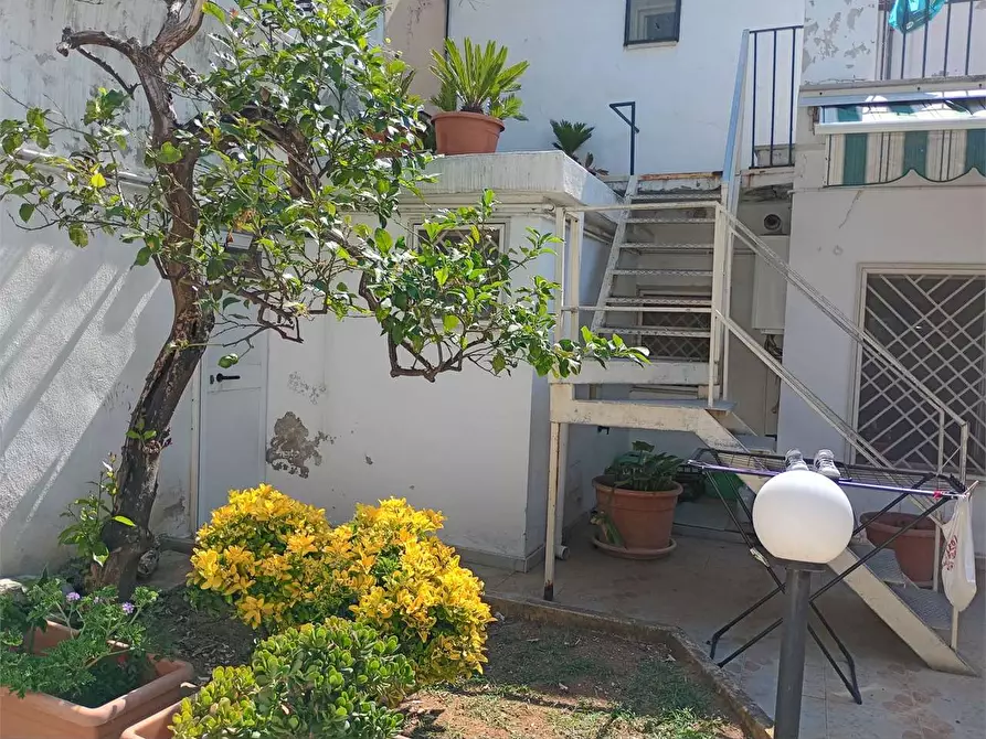 Immagine 20 di Casa indipendente in vendita  in Via Udine 26 a Bari