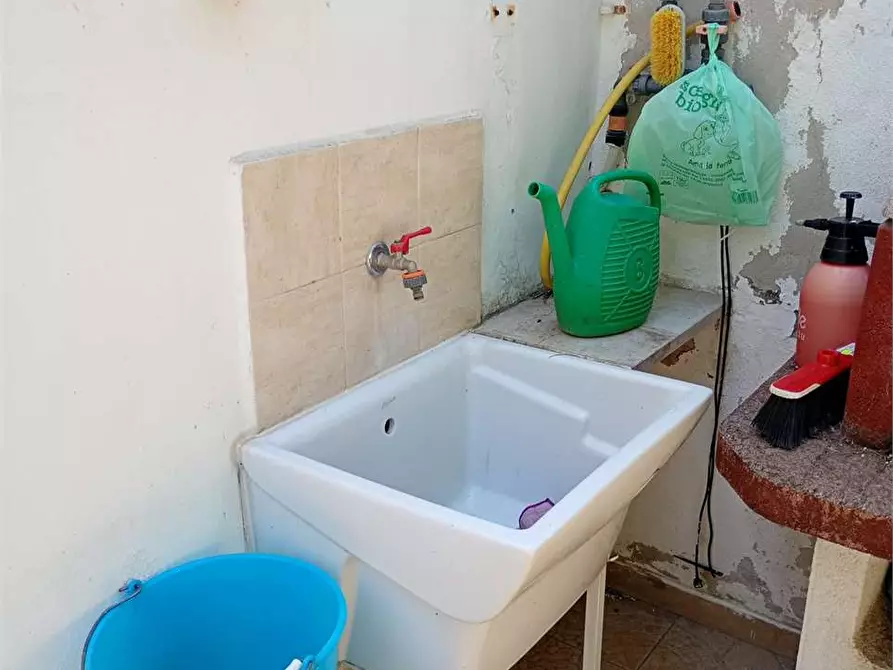 Immagine 34 di Casa indipendente in vendita  in Via Udine 26 a Bari