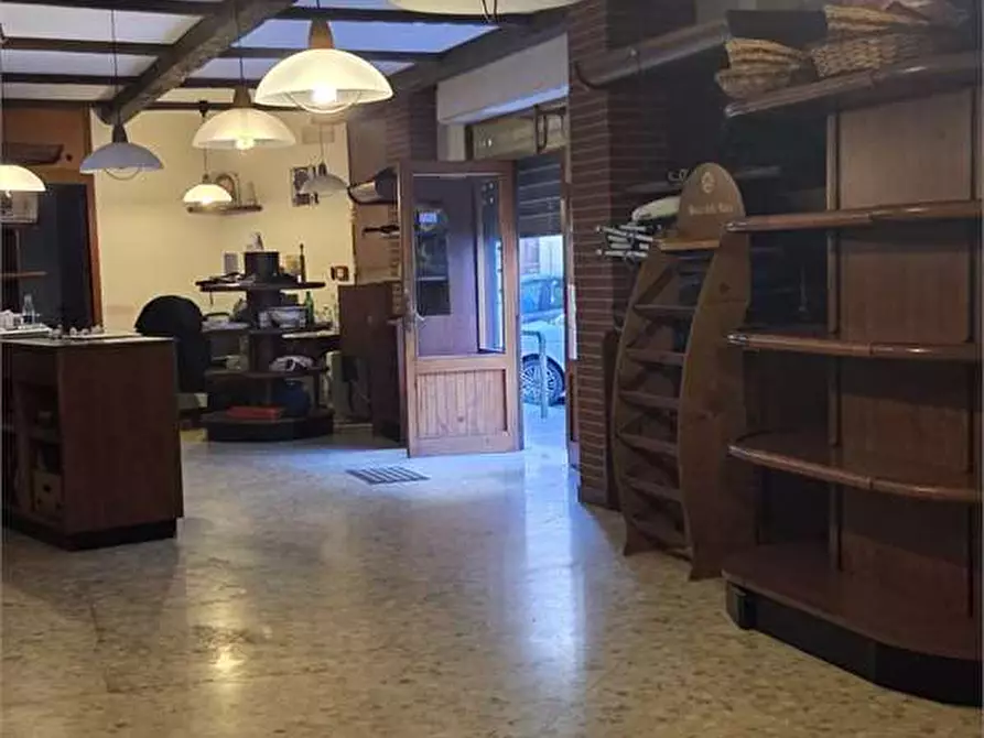 Immagine 9 di Monolocale in vendita  in via santa lucia filippini 13-15-17 a Bitonto