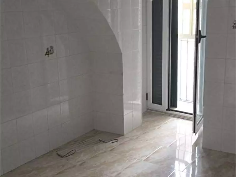 Immagine 5 di Appartamento in vendita  in via ferrante aporti 42 a Bitonto