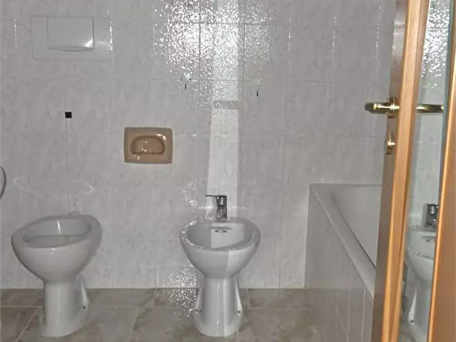 Immagine 32 di Appartamento in vendita  in via ferrante aporti 42 a Bitonto